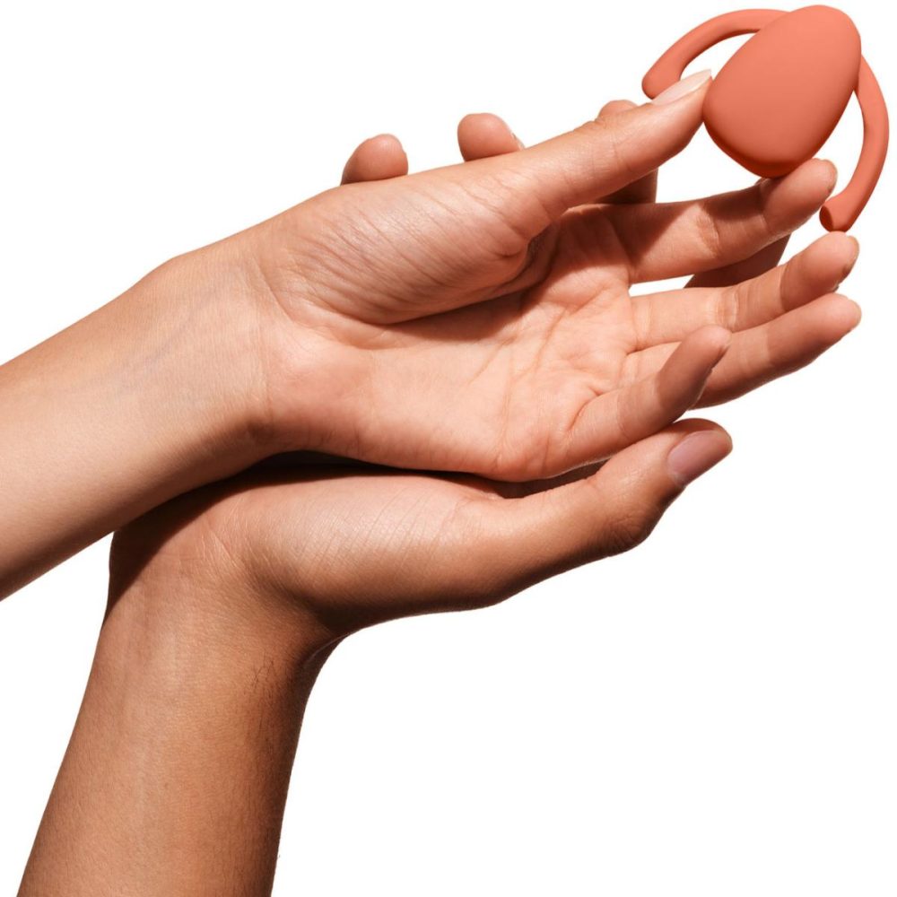 Stimulators | Eva Silicone Rechargeable Wearable Hands Free Vibrator by – Papaya