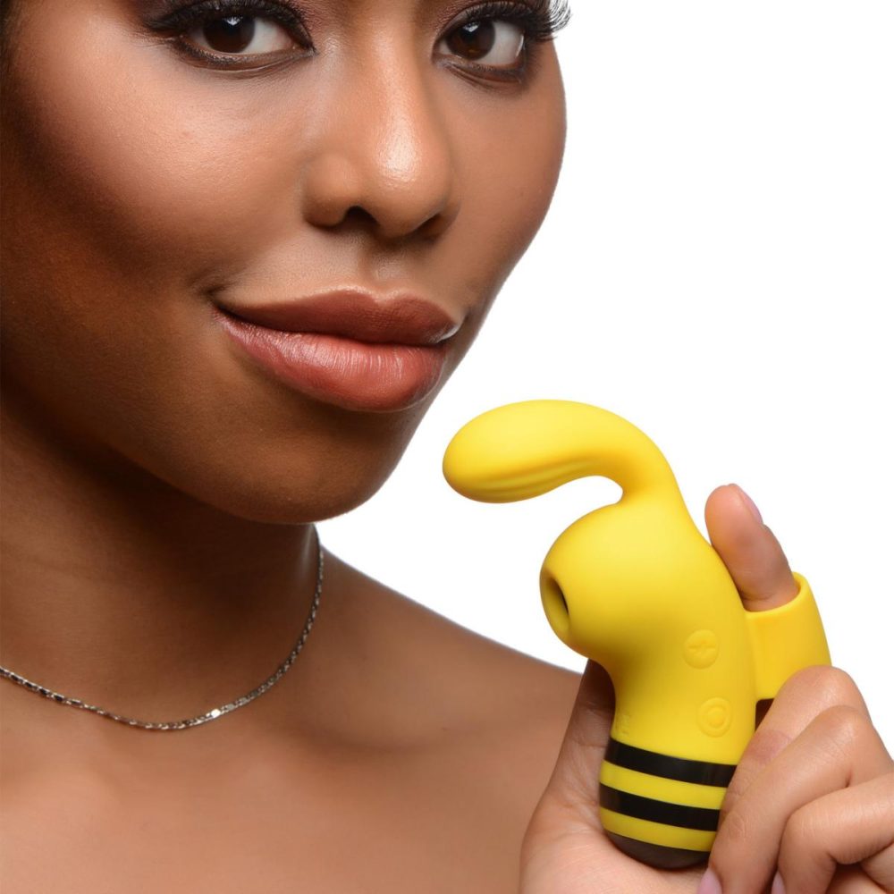 Stimulators | Shegasm Sucky Bee Rechargeable Silicone Clitoral Stimulating Finger Vibrator With Suction